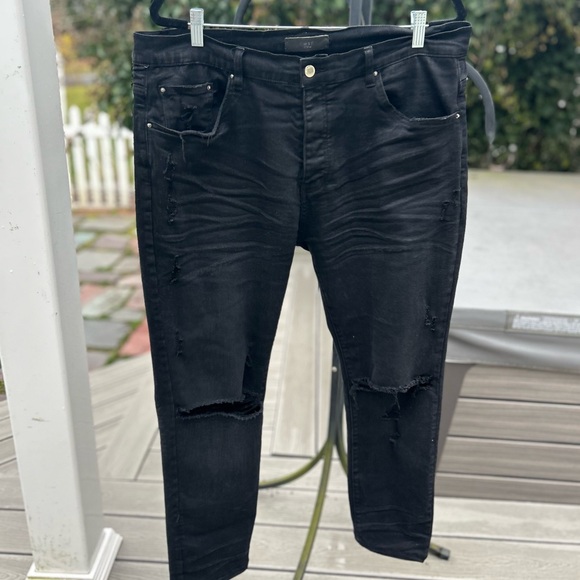 🦁 Amiri Distressed Ripped Jeans - Picture 9 of 17